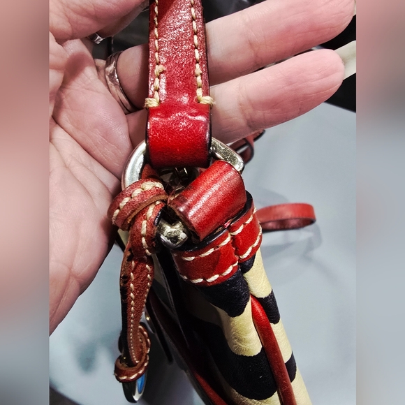 Dooney & Bourke Zebra Print Striped Leather Crossbody Bag Red Trim & Charm Fob - Picture 5 of 10